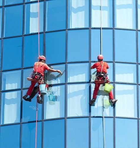 Мытье фасадов промальпинистами в Лазаревском